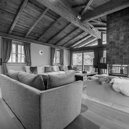 Chalet With Pool *